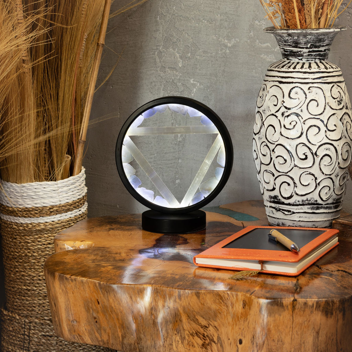 Gemstone Halo Lamp – Water · Aquamarine & Selenite – size view