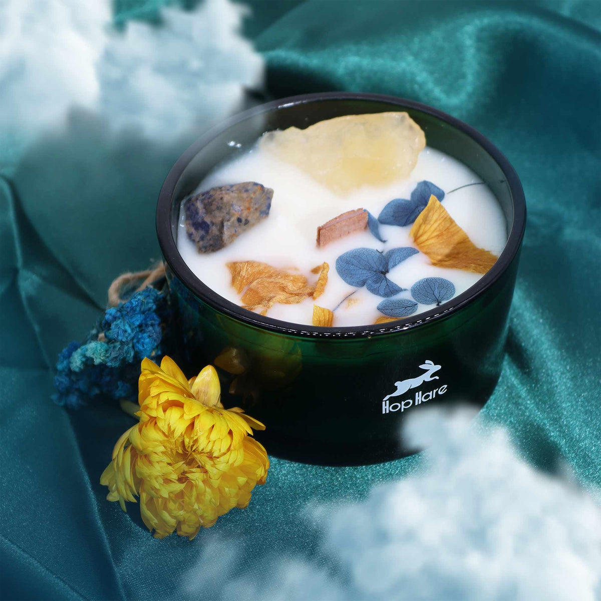Crystal Flower Candle – The Sun · Citrus – styled view
