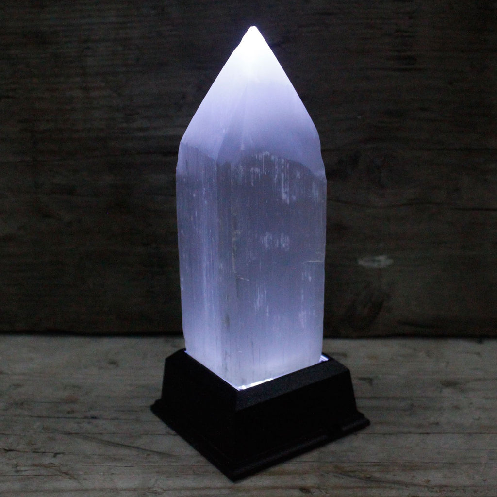 Selenite Tower – Pencil Point · 15 cm – detail view