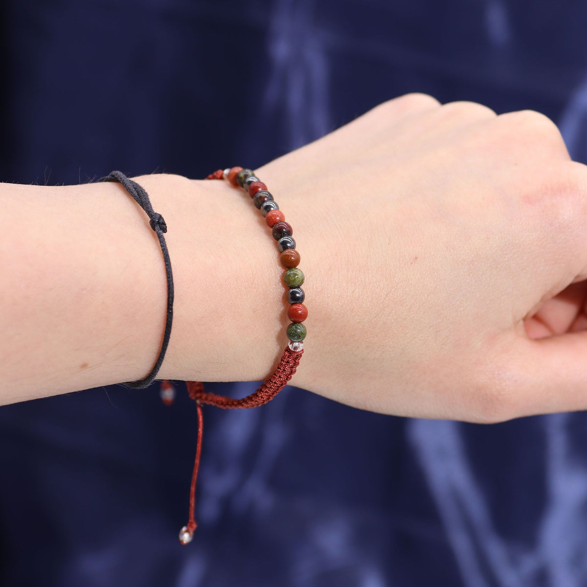 Written in the Stars – Aries · Zodiac Candle & Gemstone Bracelet – packaging