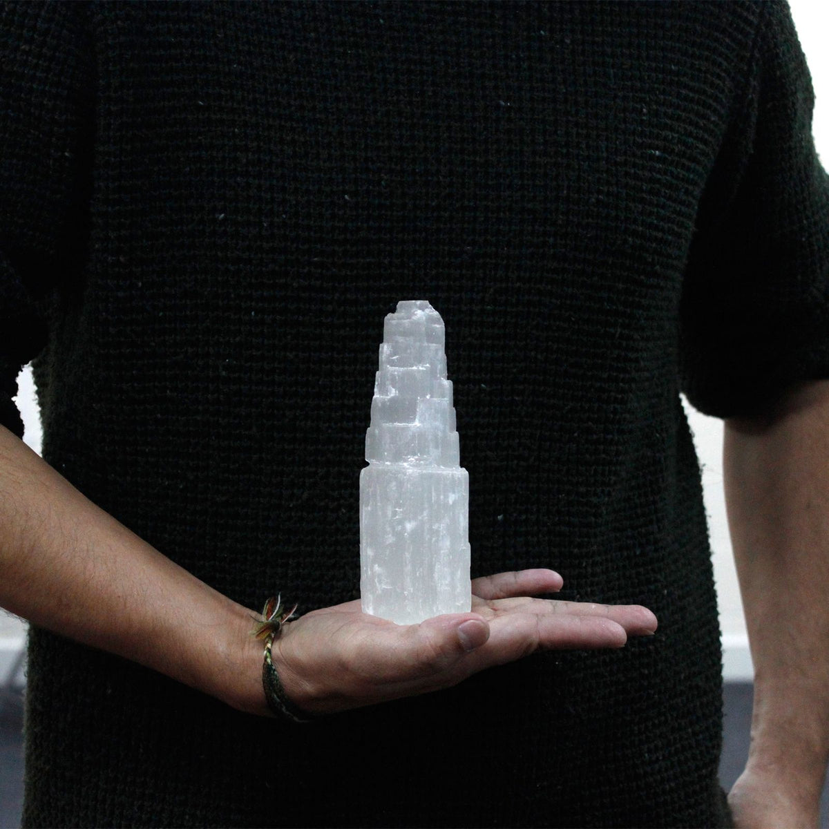 Selenite Tower – Natural · 15 cm – detail view